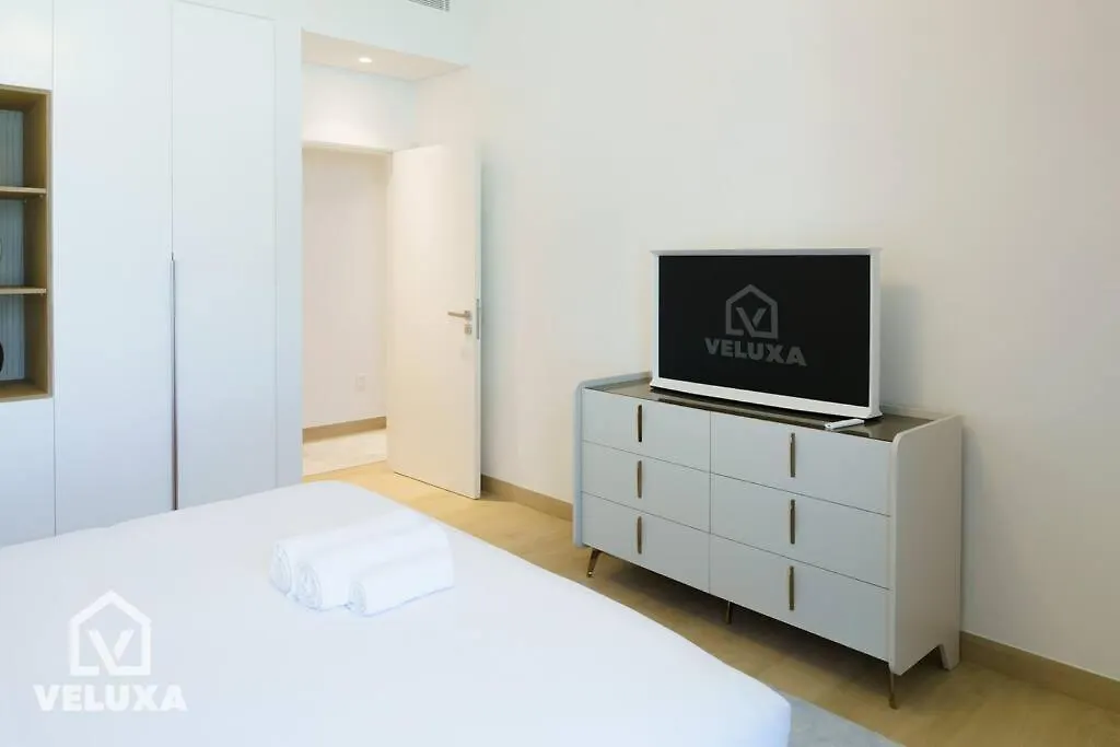 Veluxa - Stunning Sea View - Luxe 3 Bed In La Mer Dubai Apartment